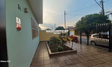 Casa Térrea Ampla e Confortável ? 4 Quartos, Quintal e 3 Vagas. FL23