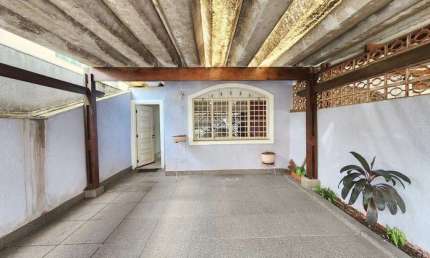 VENDA SOBRADO 108m² 02 DORMITÓRIOS, UMA SUÍTE E DUAS VAGAS DE GARAGENS - FL38