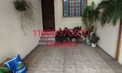 CASA  RUA SEM SAÍDA 2 QUARTOS 1 VAGA QUINTAL FACIL ACESSO AO METRO ACEITA PET FL55