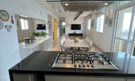 Cobertura na Vila São Francisco ? 235m² com 3 Suítes e Lazer Completo Código: FL12