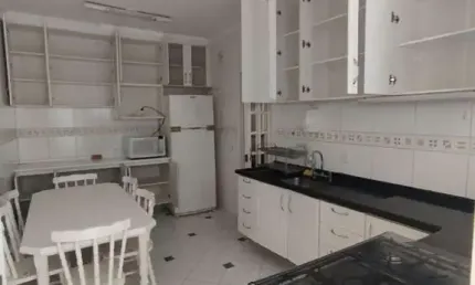 Casa em condomínio fechado com 3 quartos para alugar na Rua Ibiraporã, 236, Jardim Londrina, São Paulo