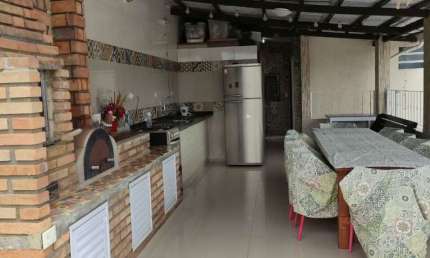 Vendo sobrado com Elevador, 4 dorms, 2 suites, 2 vagas - FL22