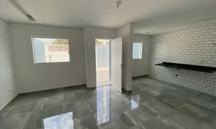 Sobrado de 80m² no Jardim Ester - 2 Suítes e 3 Vagas, FL28