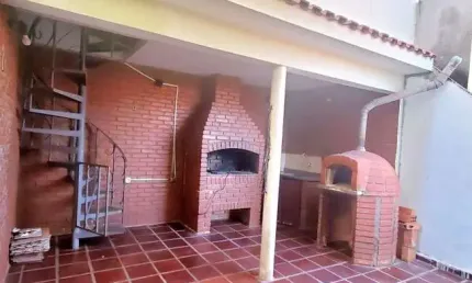 Casa em condomínio fechado com 3 quartos para alugar na Rua Doutor Raphael de Oliveira Pirajá, 85, Jardim Santos Dumont, São Paulo