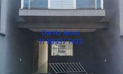 Casa com 2 dormitórios sendo 2 suítes e 2 vagas . FL51