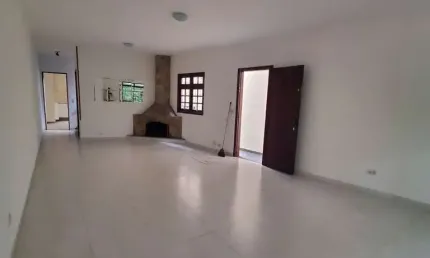 Sobrado 3 quartos 1 suíte 4 vagas com 250m2 no Butantã