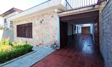 Casa Térrea 3 quartos sendo 2 suítes e edicula FL14