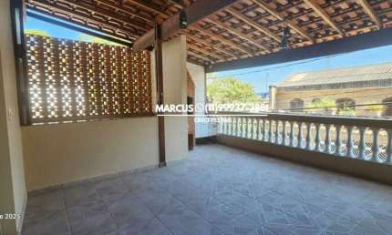 Casa à Venda no Butantã ? 3 quartos (1 Suíte), Planejados e Garagem Coberta! FL23