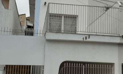 SOBRADO com  3 quartos Edícula e 2 vagas no Butantã. FL64