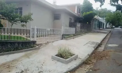 Casa térrea 3 dormitórios e 3 vagas - Jd Bonfiglioli - FL56