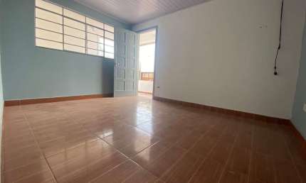 Casa com 2 quartos para alugar na Avenida Sebastião Eugênio de Camargo, 156, Vila Butantã, São Paulo