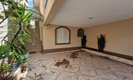 Casa térrea assobradada à venda no Butantã, 3 quartos (1 suíte), 2 vagas. Ref.:FL19