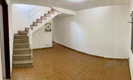 SOBRADO VENDA COM  175m² 03 QUARTOS 01 SUÍTE E DUAS VAGAS DE GARAGENS FL38