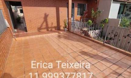 Casa térrea com 2 quartos, vaga e edicula no conjunto residencial Butatã - FL35