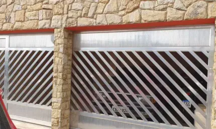 Casa para alugar com 3 quartos e 2 vagas de garagem em Osasco FL05