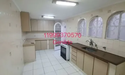 CASA TERREÁ COM 2 QUARTOS 2 SUITES 1 VAGA ARMÁRIOS PLANEJADOS ACEITA PET FL55