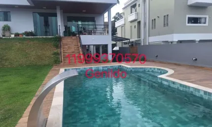 SOBRADO EM CONDOMÍNIO COM PISCINA 4 QUARTOS 4 SUITES 6 VAGAS SALÃO DE FESTA ARMÁRIOS PLANEJADOS FL55