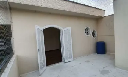 CASA PARA ALUGAR - 2 SUITES COM QUINTAL - CIDADE DOS BANDEIRANTES. FL56