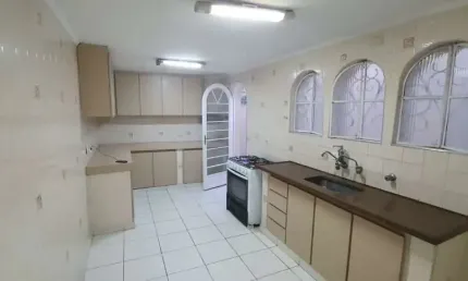 Casa em condomínio fechado com 2 quartos para alugar na Rua Lourenço Prado, 172, Cidade dos Bandeirantes, São Paulo