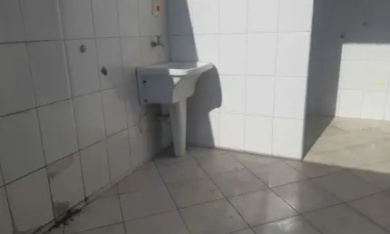 Casa em condomínio fechado com 2 quartos para alugar na Rua Plínio Salgado, 2147483647, Jardim Peri Peri, São Paulo
