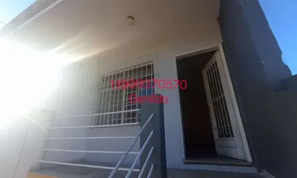 Casa com 2 quartos 2 vagas 2 banheiros churrasqueira reformada fácil acesso ao metro fl55
