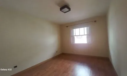 SOBRADO 3 QUARTOS; 1 SUITE, 3 BANHEIROS, 2 VAGAS -   JD BONFIGLIOLI  -  FL21