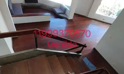 Casa  com 4 quartos sendo 2 suites 1 suite master 5 vagas salão escritório edicula  quintal fl55