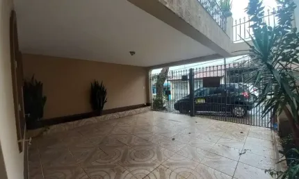 Casa com 3 quartos para alugar na Rua Flávio Cescon, 2147483647, Vila Gomes, São Paulo