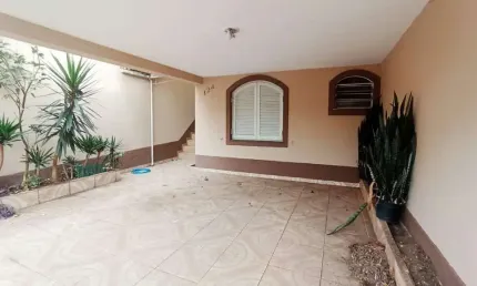 Casa com 3 quartos para alugar na Rua Flávio Cescon, 124, Vila Gomes, São Paulo