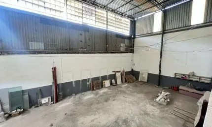 Barracão / Galpão / Depósito com 1 sala para alugar na Avenida Austrália, Jardim Mimas, Embu das Artes