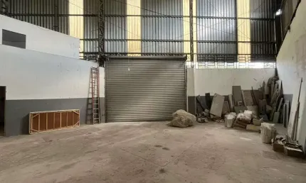 Barracão / Galpão / Depósito com 1 sala para alugar na Avenida Austrália, Jardim Mimas, Embu das Artes