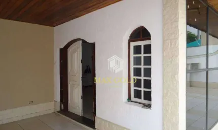 Casa com 3 dormitórios à venda, 240 m² por R$ 800.000,00 - Jardim Independência - Taubaté/SP