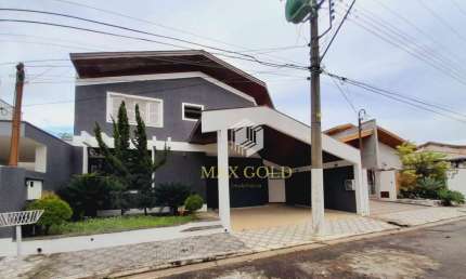 Casa com 3 dormitórios à venda, 275 m² por R$ 1.300.000,00 - Vila Jaboticabeira - Taubaté/SP