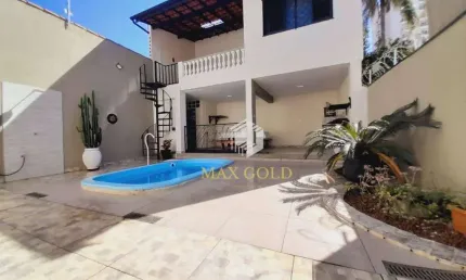 Casa com 3 dormitórios à venda, 450 m² por R$ 1.000.000,00 - Centro - Taubaté/SP