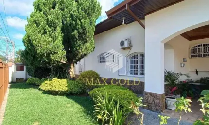 Casa com 4 dormitórios à venda, 330 m² por R$ 990.000,00 - Centro - Tremembé/SP