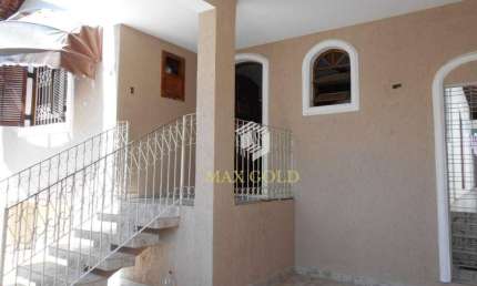 Casa com 3 dormitórios à venda, 180 m² por R$ 480.000,00 - Vila Jaboticabeira - Taubaté/SP