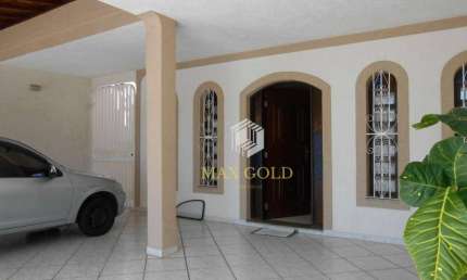 Casa com 3 dormitórios à venda, 203 m² por R$ 680.000,00 - Vila Jaboticabeira - Taubaté/SP