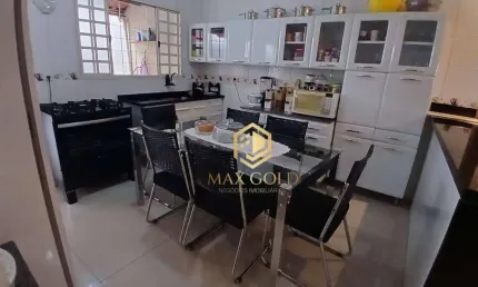 Casa com 3 dormitórios à venda, 158 m² por R$ 480.000,00 - Piracangaguá (Chácara Flórida) - Taubaté/SP