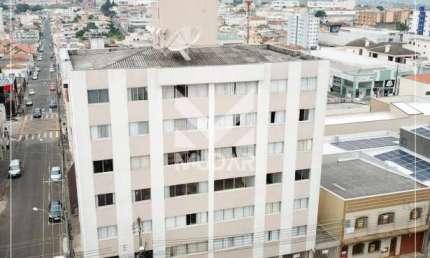 Apartamento com 3 quartos (1 suíte) – Edifício Araruama