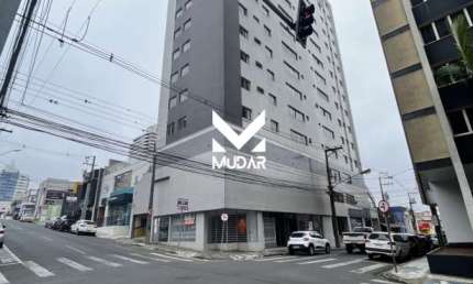 Locação: Apartamento com 4 quartos, 1 suite e 1 vaga no centro