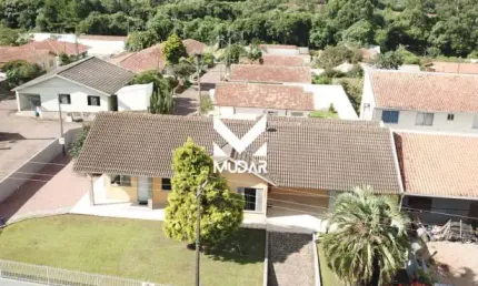 Casa 3 quartos sendo 1 suíte – Avenida dos Pioneiros – Carambeí