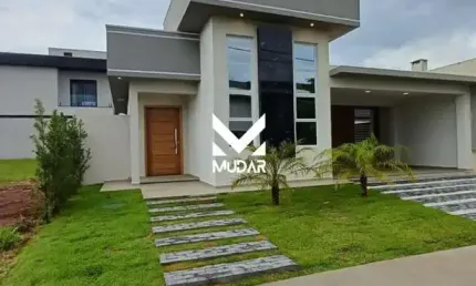 Casa Térrea com 4 quartos sendo 1 suíte no Condomínio Terras Alphaville