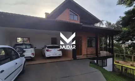 Chácara com 2 Casas semimobiliada e Piscina no Contorno