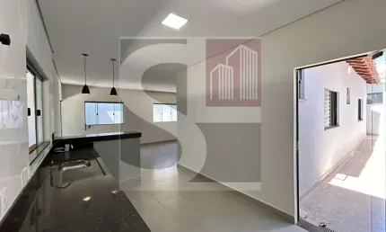 Casa para Venda em Uberlândia, Nova Uberlândia, 3 dormitórios, 2 suítes, 3 banheiros, 4 vagas
