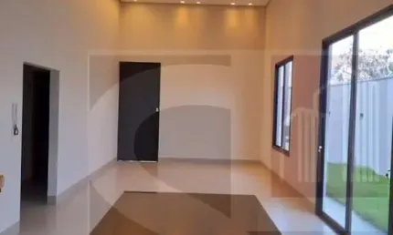 Casa para Venda em Uberlândia, Jardim Europa, 3 dormitórios, 1 suíte, 2 banheiros, 2 vagas