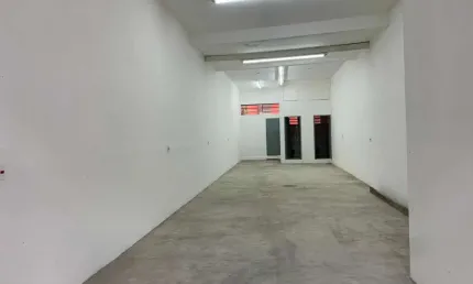 Ponto comercial para alugar no Parque Jaçatuba, Santo André 