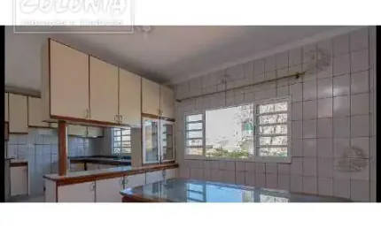 Casa com 3 quartos para alugar na Vila Aquilino, Santo André 