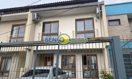 SOBRADO A VENDA DE 3 DORMITÓRIOS A VENDA EM PORTO ALEGRE