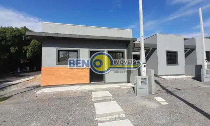 Casa nova de esquina no bairro bom sucesso em , gravatai - rs