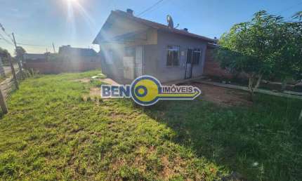 Casa de esquina a venda Rua Coqueiro do Sul no Bairro Breno Garcia em Gravataí